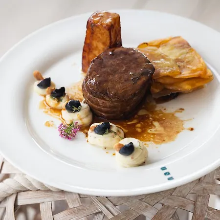 Dei Marmi Hotel 4*