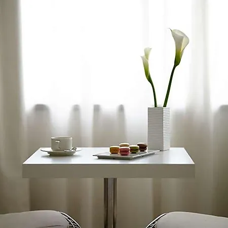 Dei Marmi ホテル 4*